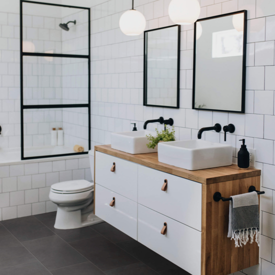 Bathroom tile | De/Mar Design Studio