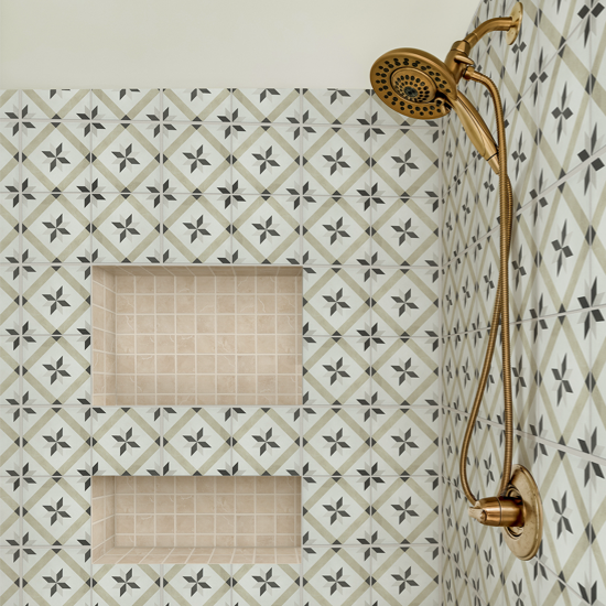 Bathroom tile flooring | De/Mar Design Studio