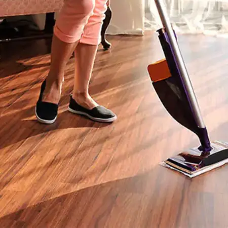 Laminate floor cleaning | De/Mar Design Studio